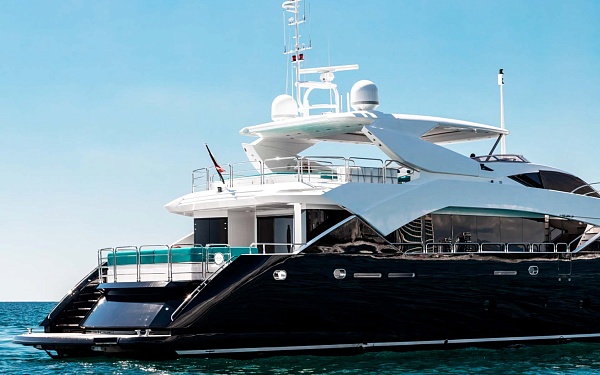 Аренда мега яхты 	Sunseeker 115 Predator в Сочи